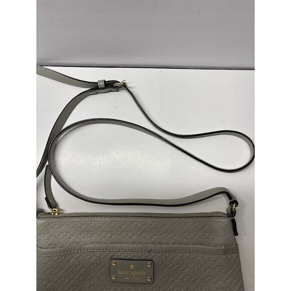 Kate Spade‎ Gray Embossed Messenger Purse - Picture 4 of 12